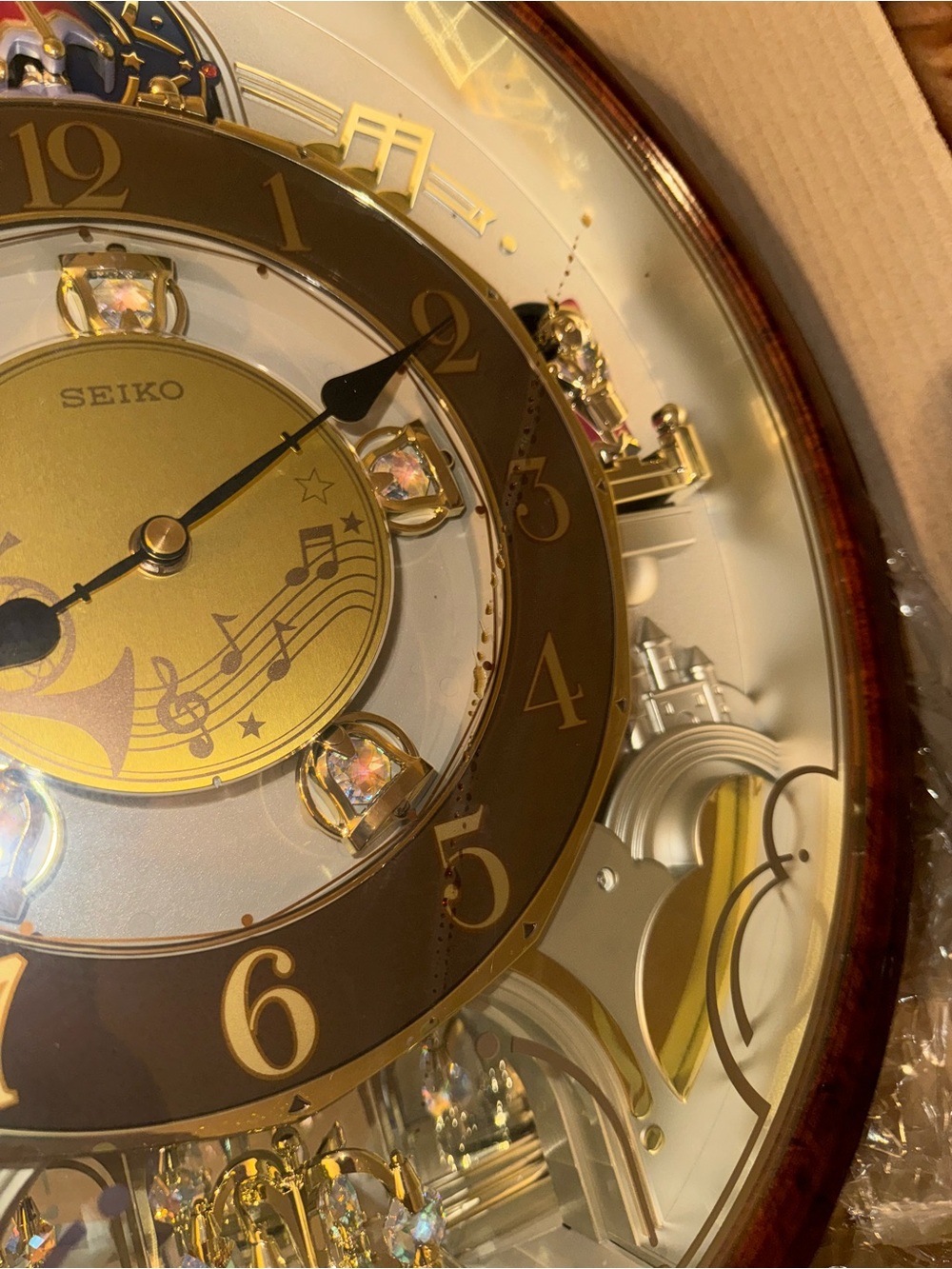 Seiko Clock with Crystal Accents (Read Description). - Picture 6 of 15
